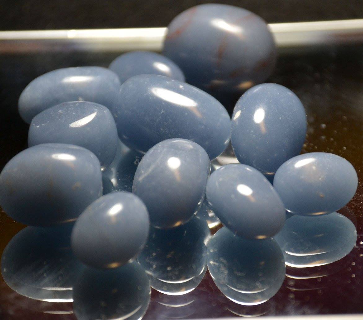 Tumbled, Angelite