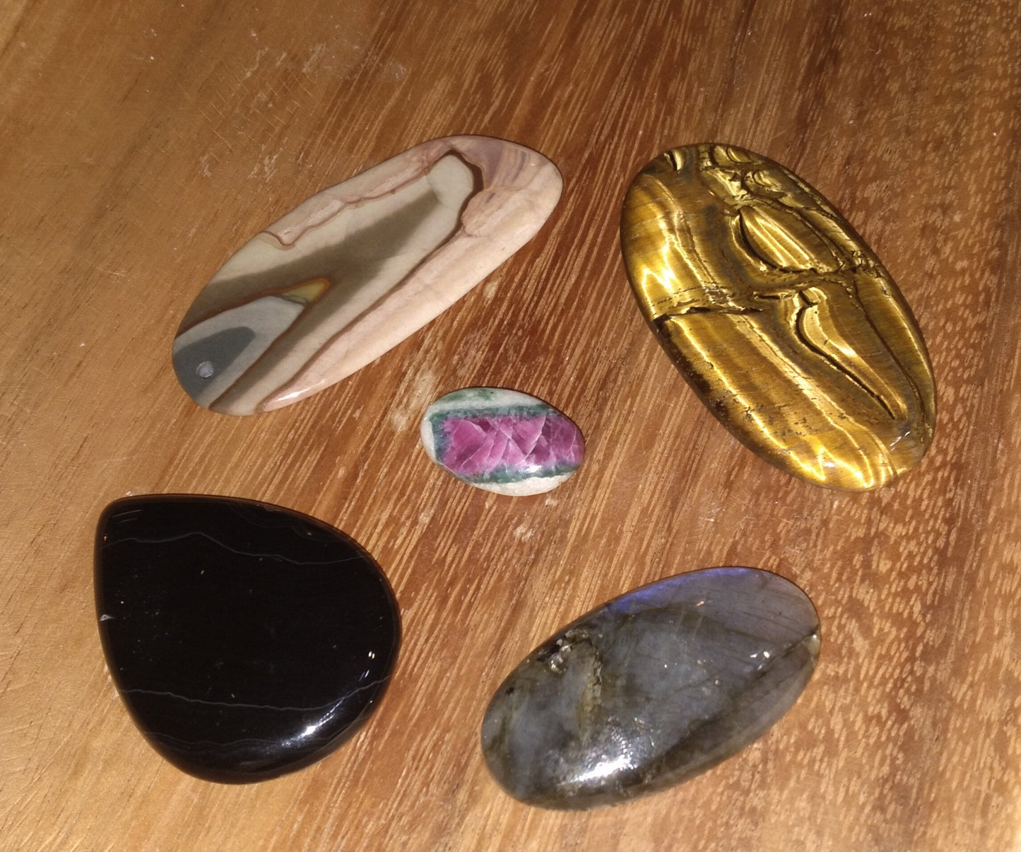 Shaped Gemstone, Cabochon, Giant