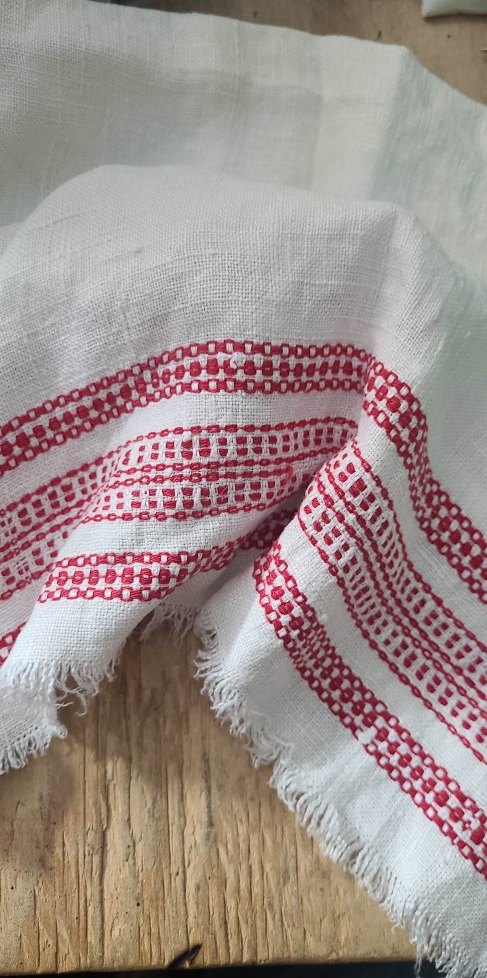 Altar Cloth, Lines White and Red Linen (Vintage) 2' 8.5"x 1' 6"