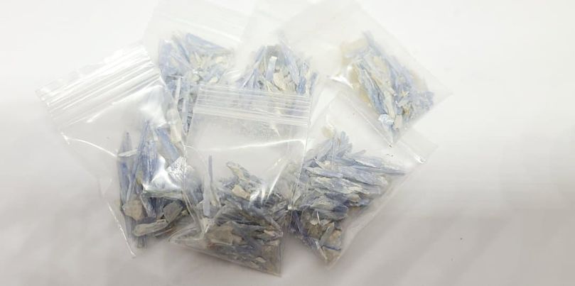 Rough, Kyanite, Blue Blades bagged 9grams