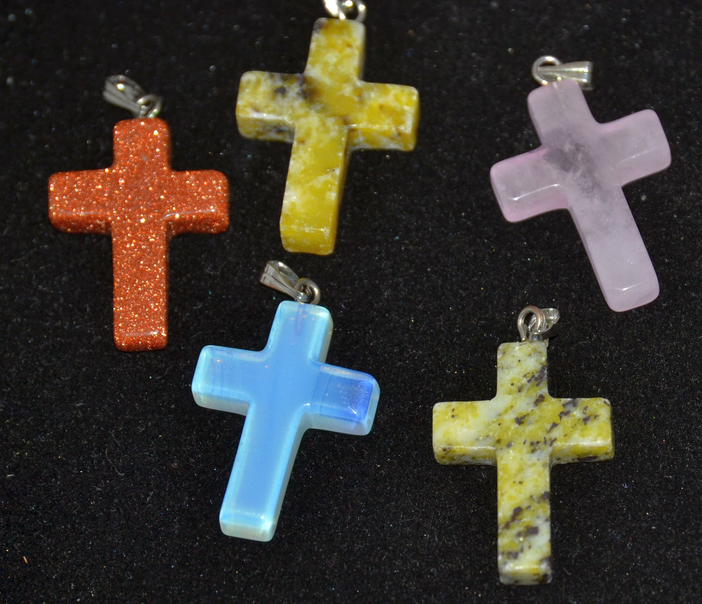 Pendant, Gemstone cross