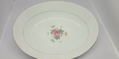 Altar Large Oval Offering Bowl, Vintage China from Japan