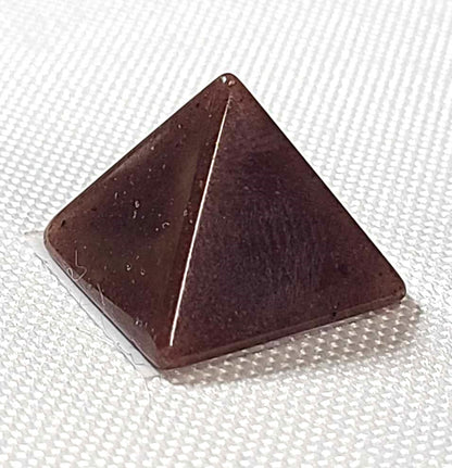 Gemstone Pyramids, Various 2cm