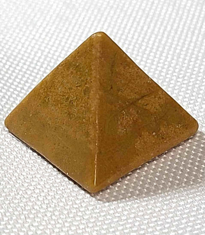 Gemstone Pyramids, Various 2cm