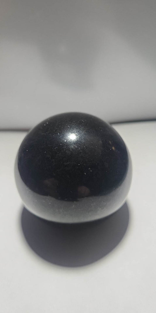 Gazing Ball, Nuummite 60mm