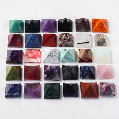 Gemstone Pyramids, Various 2cm