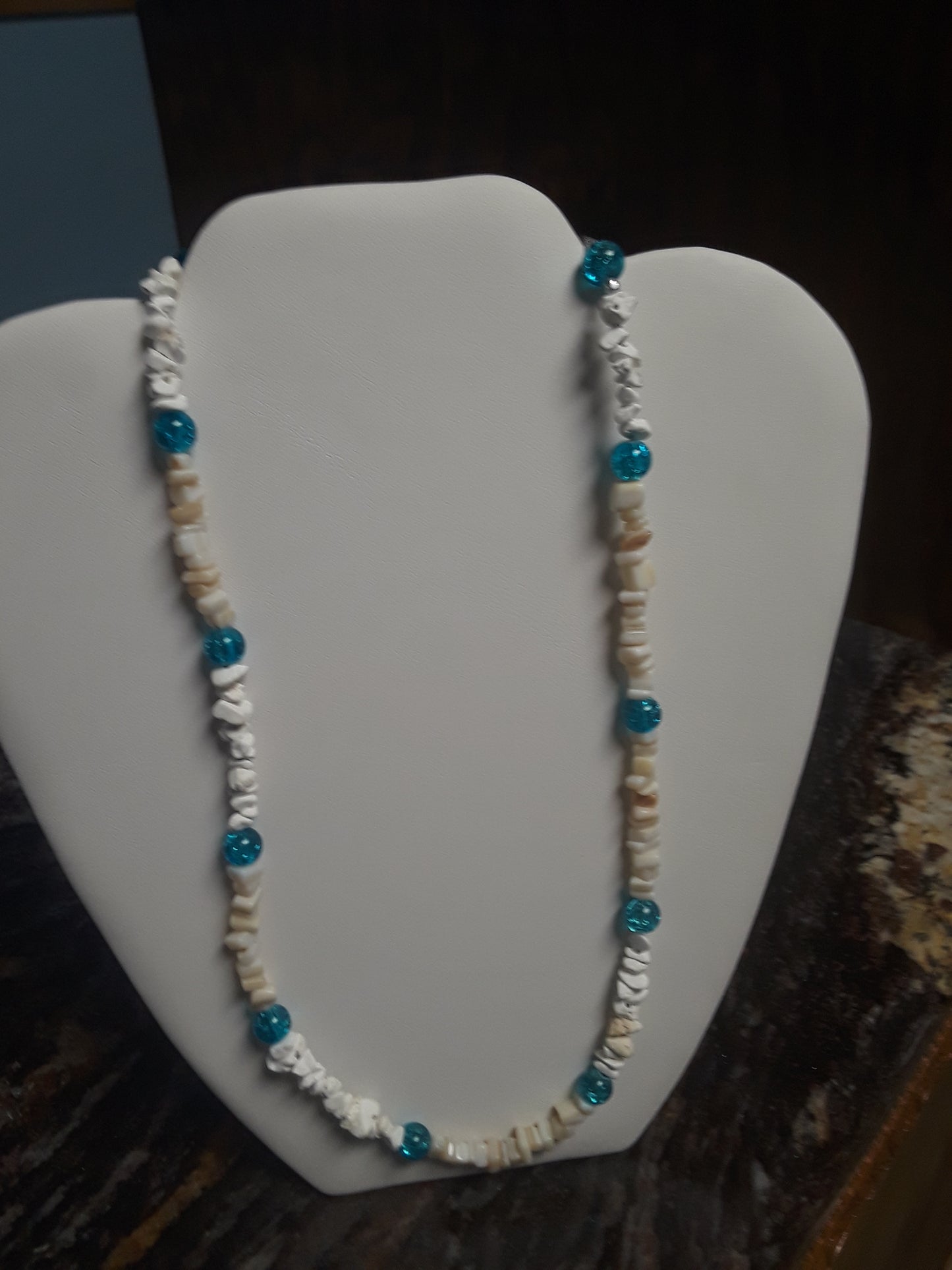 Neckline, Snow quartz, Agate and Blue cracked beads