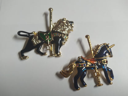 Vintage Pins & Jewelry