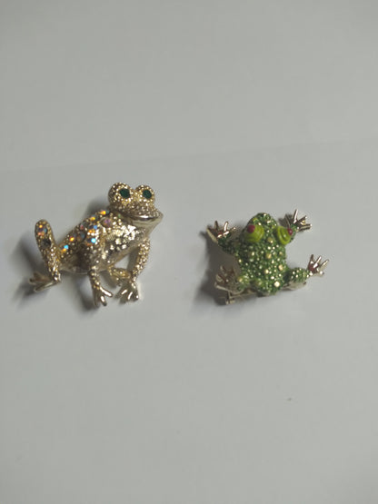 Vintage Pins & Jewelry