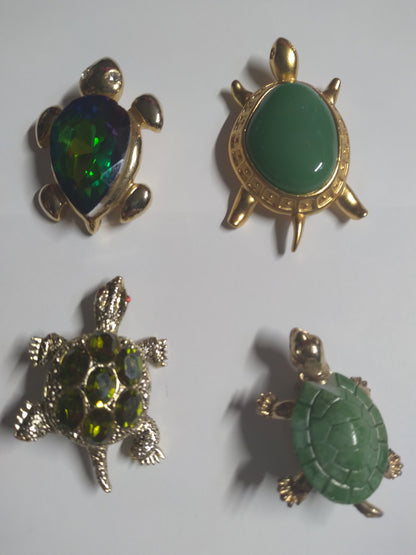 Vintage Pins & Jewelry