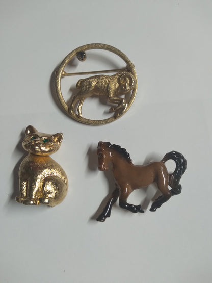 Vintage Pins & Jewelry