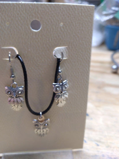 Pendant and Earrings set, Silver tone Owl