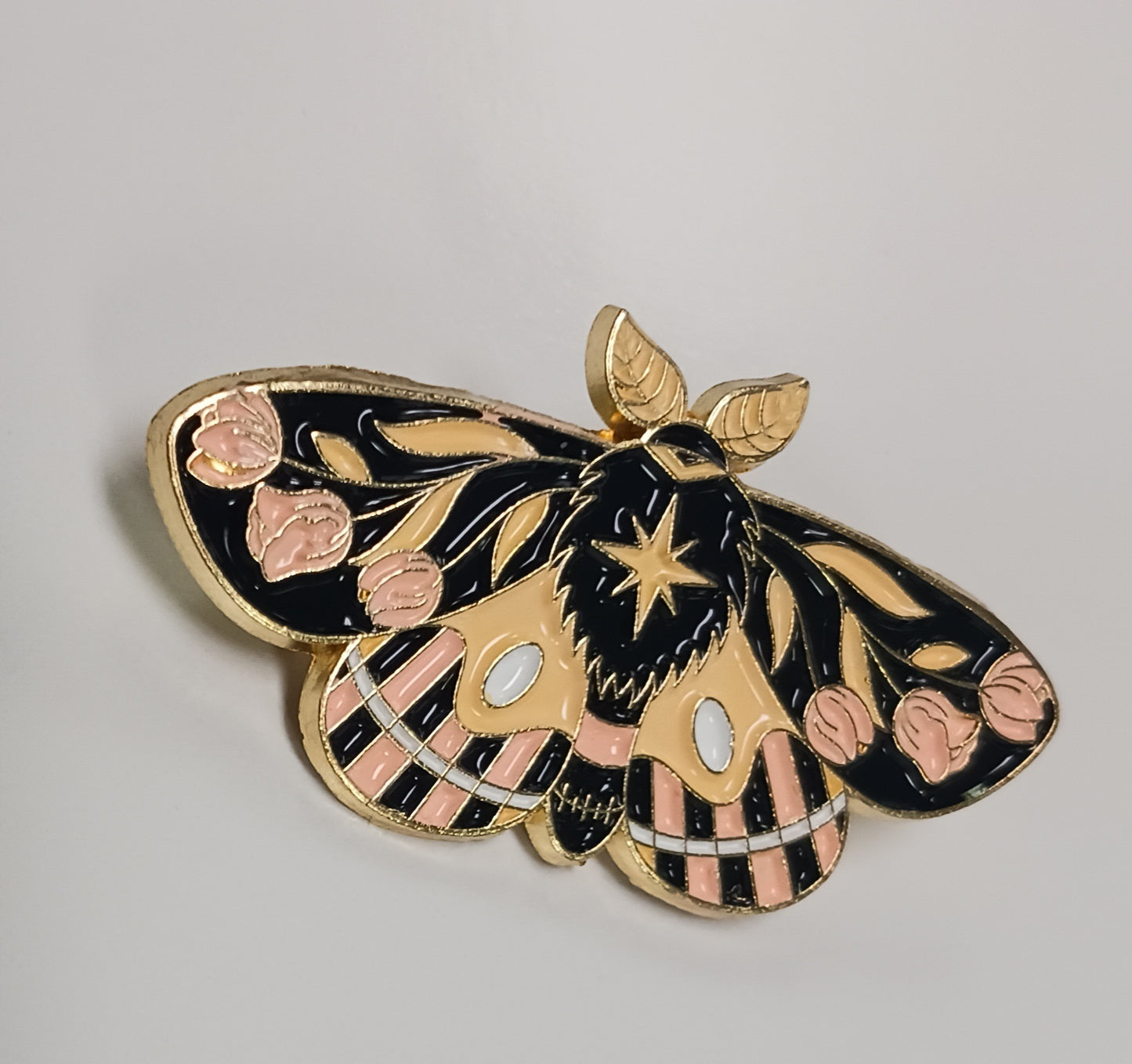 Pin - Butterfly, Flower