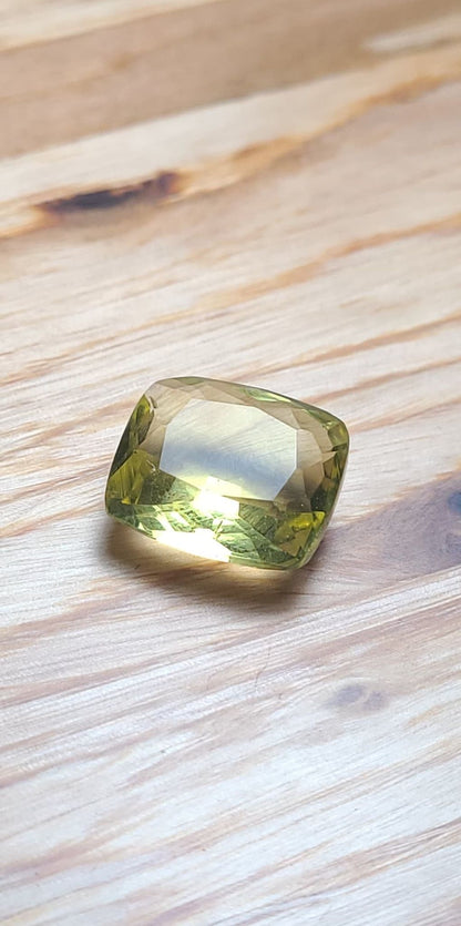 Faceted Gemstones, Yellow Sapphire, Jewelry grade