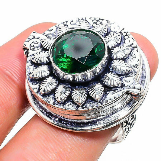 Sterling Silver Ring - Poison Ring with Chrome Diopside