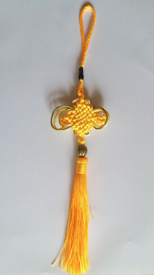 Feng Shui Chinese knot, Yellow or Luck and happiness