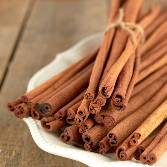 Cinnamon Stick,(Cinnamomum zeylanicum)
